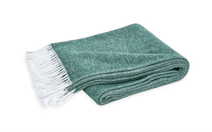 Pezzo Throw